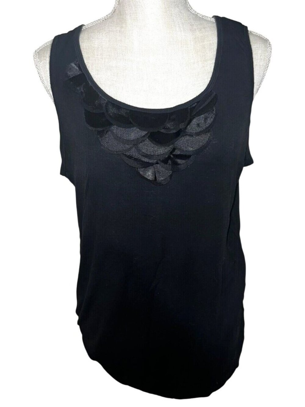 Lucy & Laurel Black Sleeveless Tank Top With Petal Detail Size L